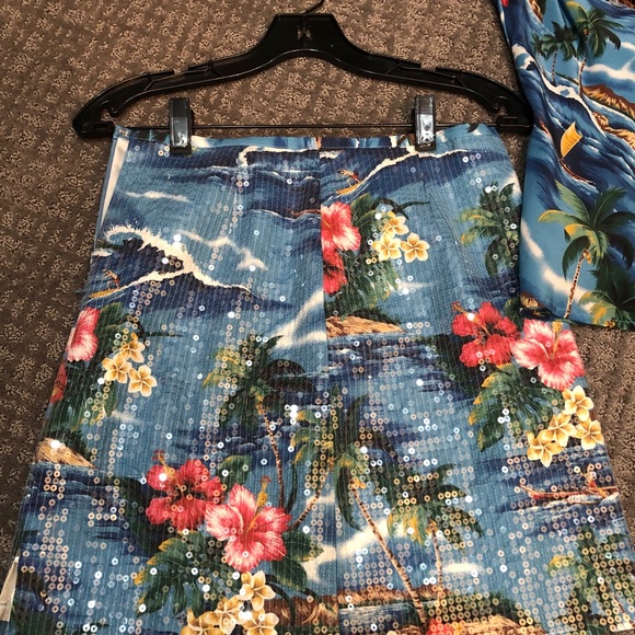 Le Superbe California Skirt Size 2 - Picture 2 of 3